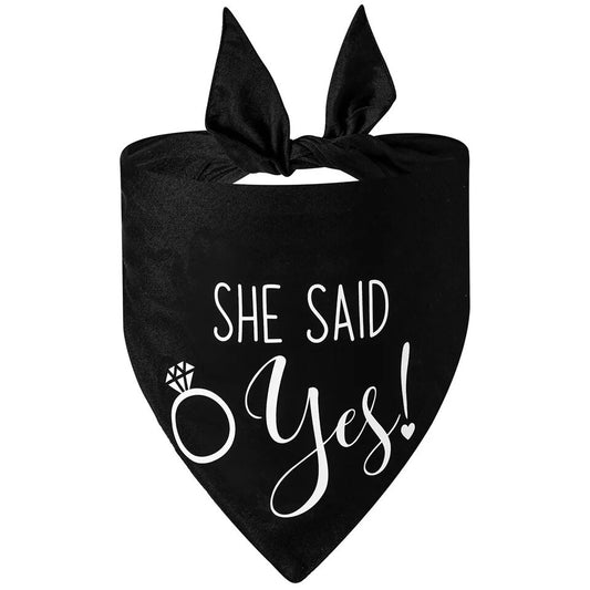Hundebandana „She said yes“